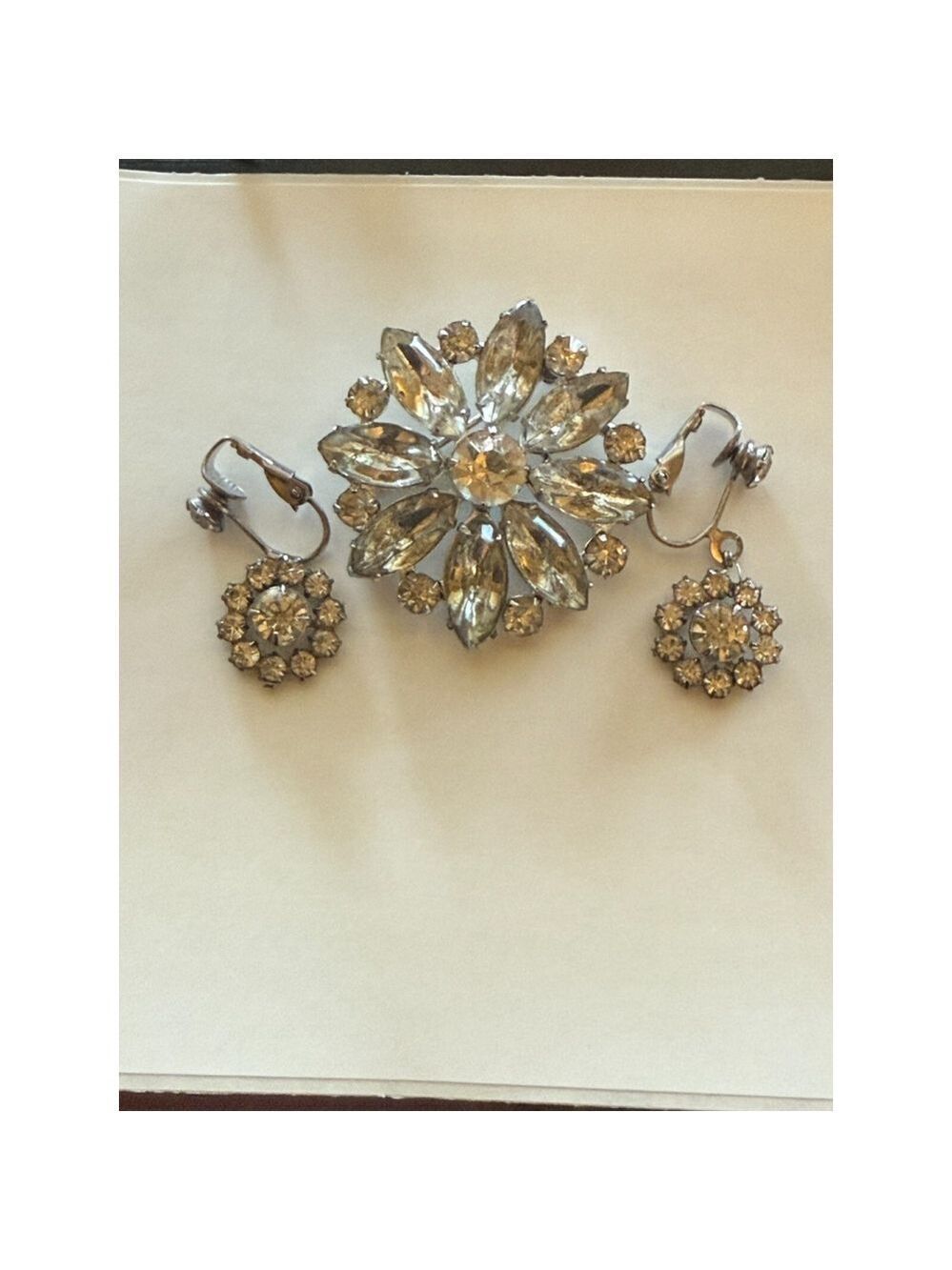 VINTAGE SILVERTONE CRYSTALS FLORAL BROOCH PIN with clip on earrings